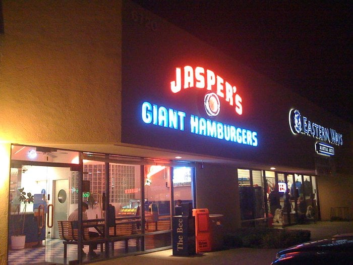 Jasper’s Giant Hamburgers